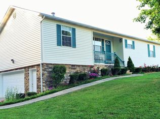 120 Fairway Dr, Loudon, TN 37774