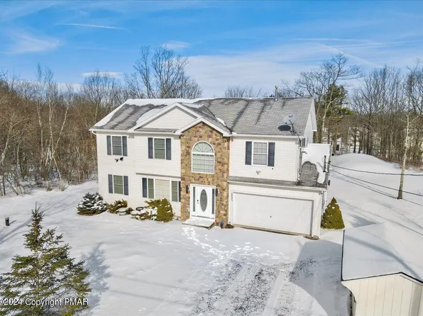 2431 Grey Birch Ln, Long Pond, PA 18334