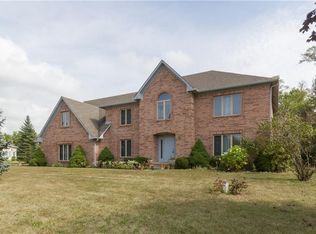 8305 Reel Creek Dr, Brownsburg, IN 46112