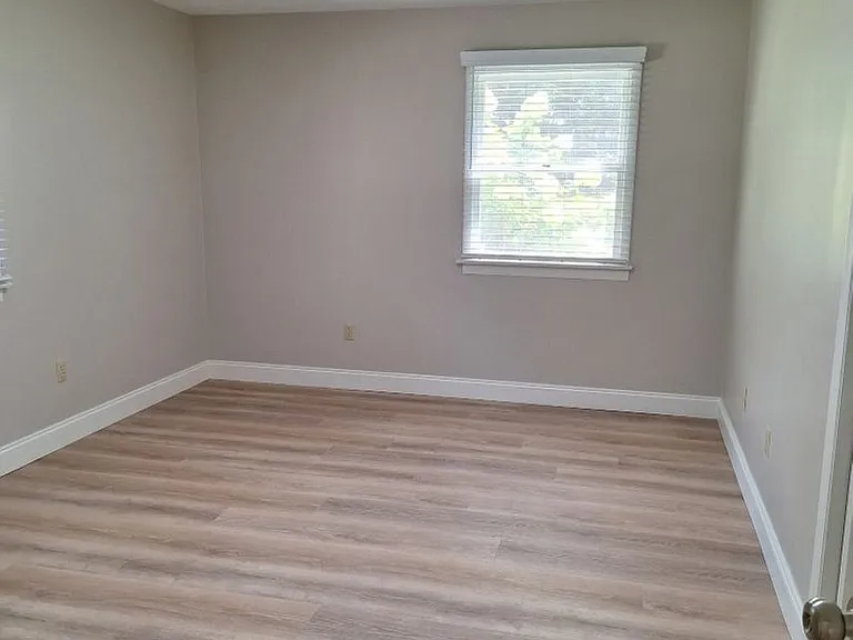 6826 Dorchester Dr — Photo 60