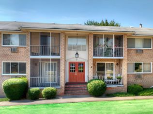 49 Clover Park Dr #101, Rochester, NY 14618