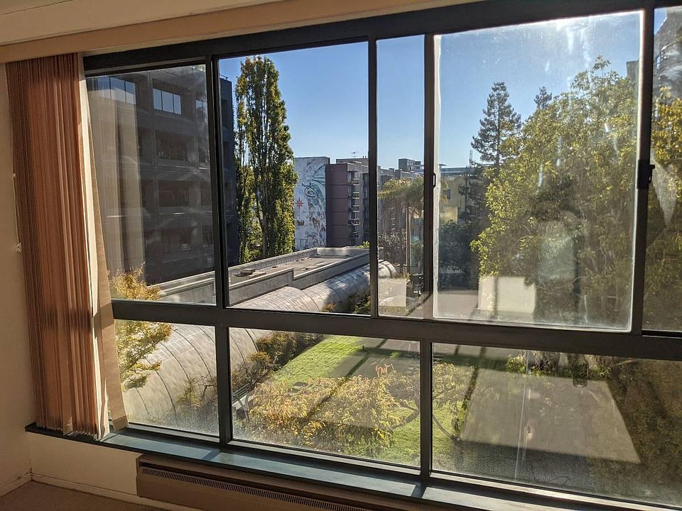 1st image of 300 3rd St APT 607