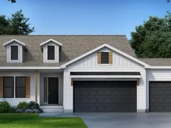 4524 SW Berkshire Dr, Lees Summit, MO 64083