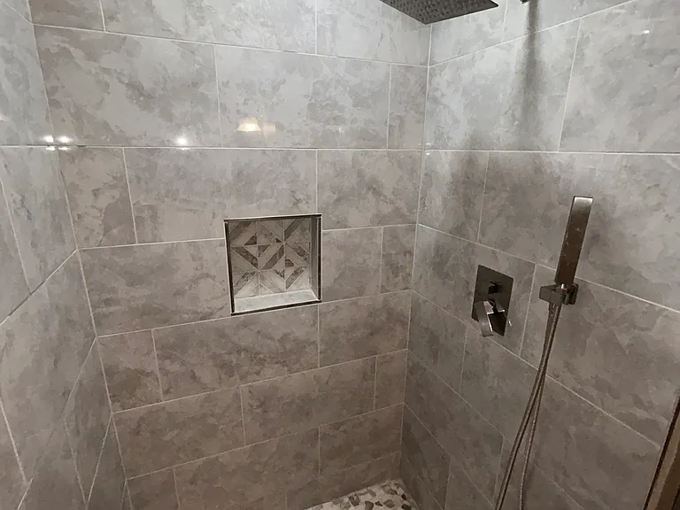 1604 Hedrick St — Photo 10