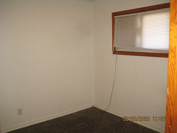 4th image of 119 Manor Ave #3