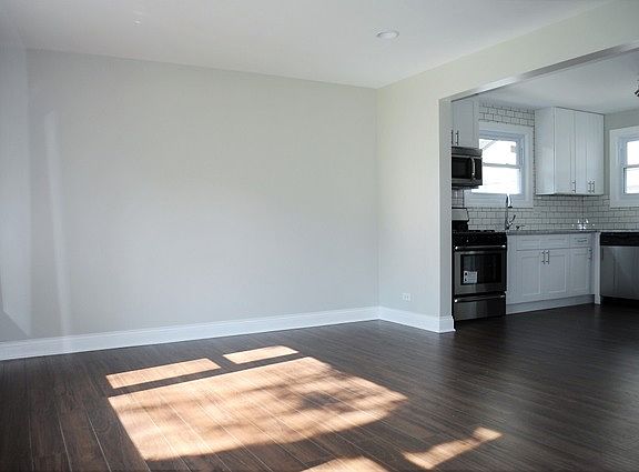 3rd image of 13737 S Lavergne Ave