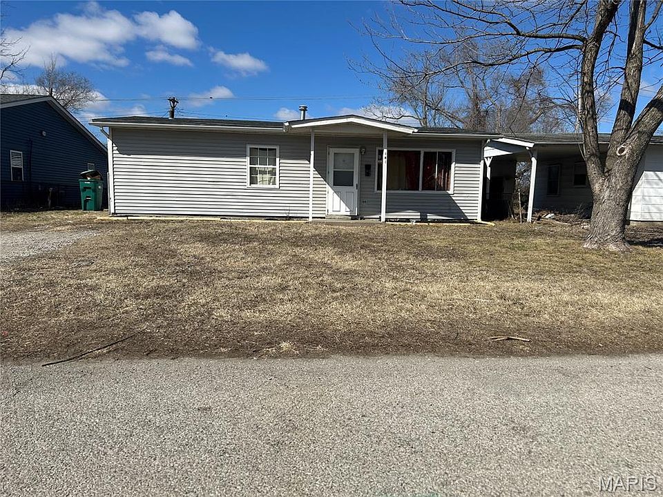 1st image of 141 Saint Thomas Ln