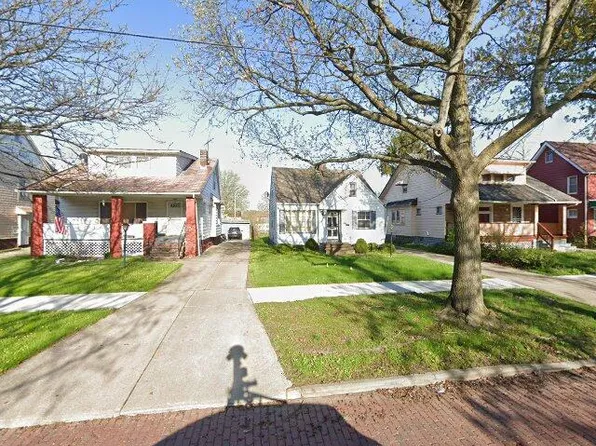 3864 E 154th St, Cleveland, OH 44128