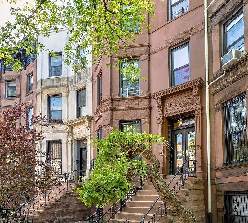 1st image of 484 2nd St #1