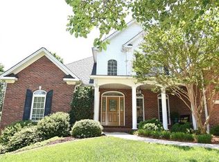 2647 Charleston Ct, Claremont, NC 28610