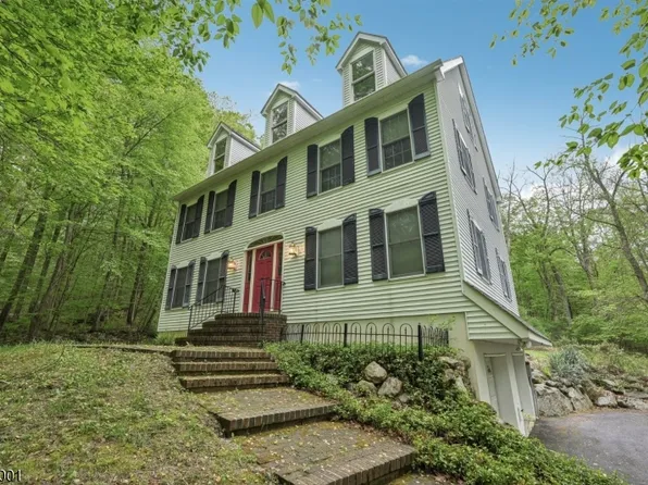 46 Scenic Dr, Green Twp., NJ 07821