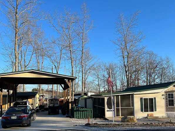 62 Huron Trl, Crossville, TN 38572