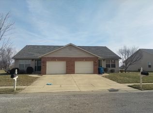 10963 Kentfield Dr, Lebanon, IL 62254