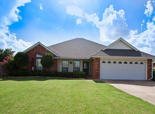 11 Brady Ct, Iowa Park, TX 76367