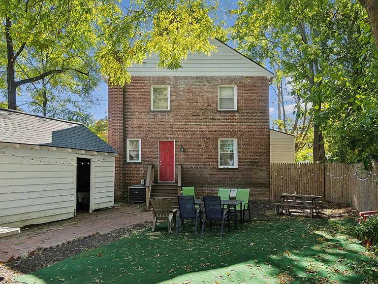 4604 Calvert Rd — Photo 1