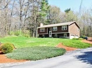 4 Lund Dr, Hudson, NH 03051