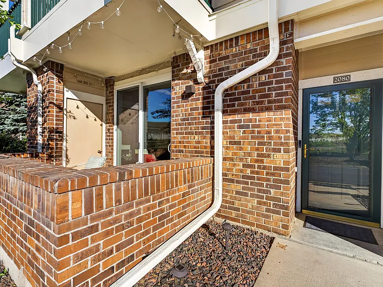2080 Shamrock Dr — Photo 23