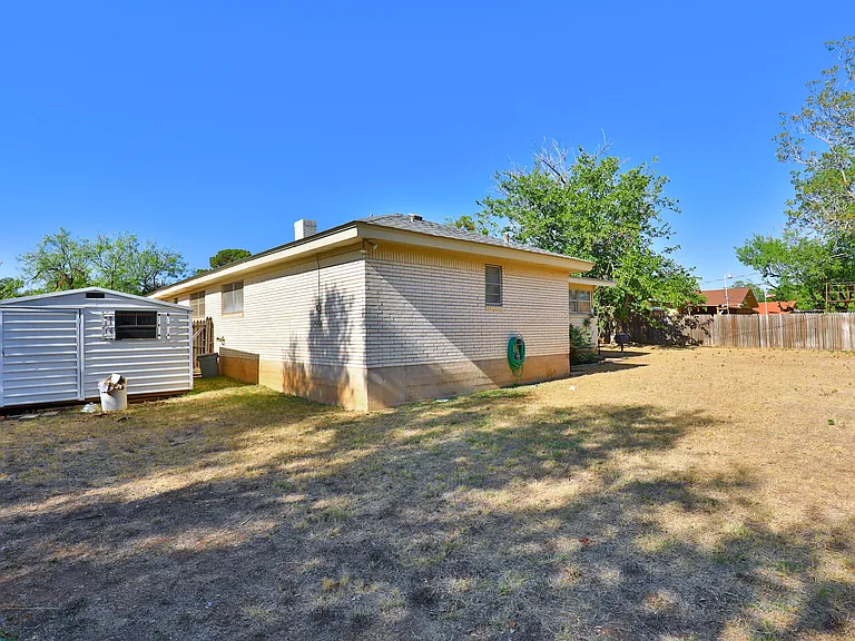 2810 Arrowhead Dr — Photo 34