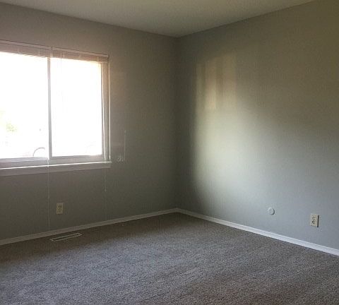4th image of 9319 Ballentine St