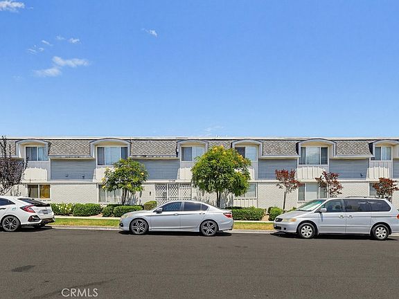 2nd image of 1720 Newport Ave APT 2