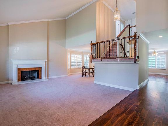 4th image of 29019 Hollow Oak Ct