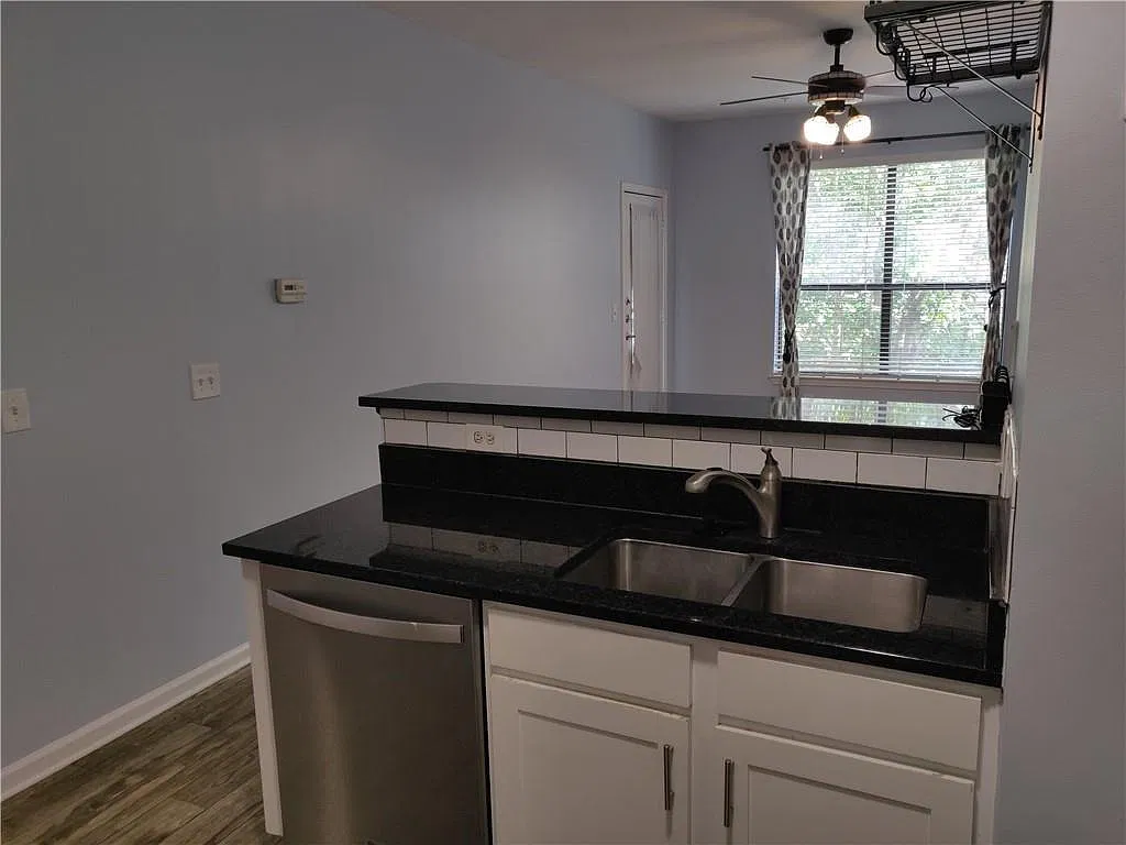 821 Ralph McGill Blvd NE — Photo 4