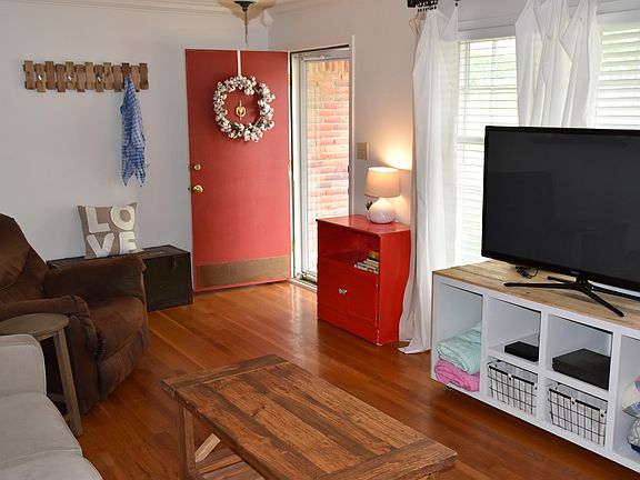 3rd image of 175 Ayers Dr
