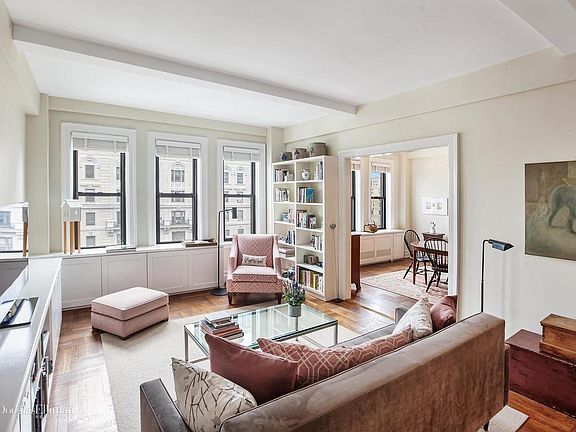 2nd image of 2480 Broadway #12B