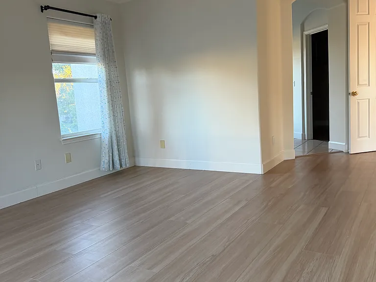 1682 Prima Dr — Photo 15