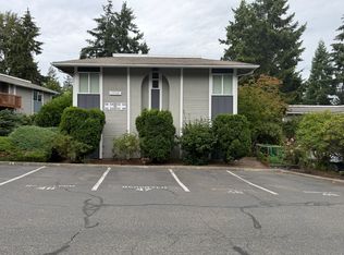 17112 NE 45th St APT 50, Redmond, WA 98052