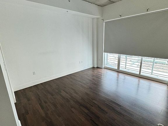 3rd image of 133 NE 2nd Ave APT 1506