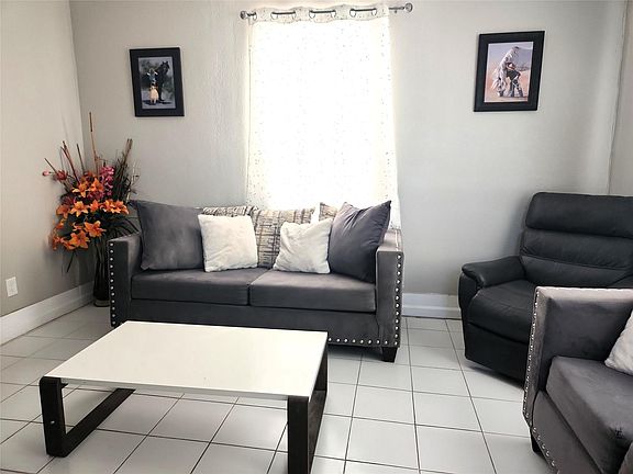 5th image of 2605 Avenue Q