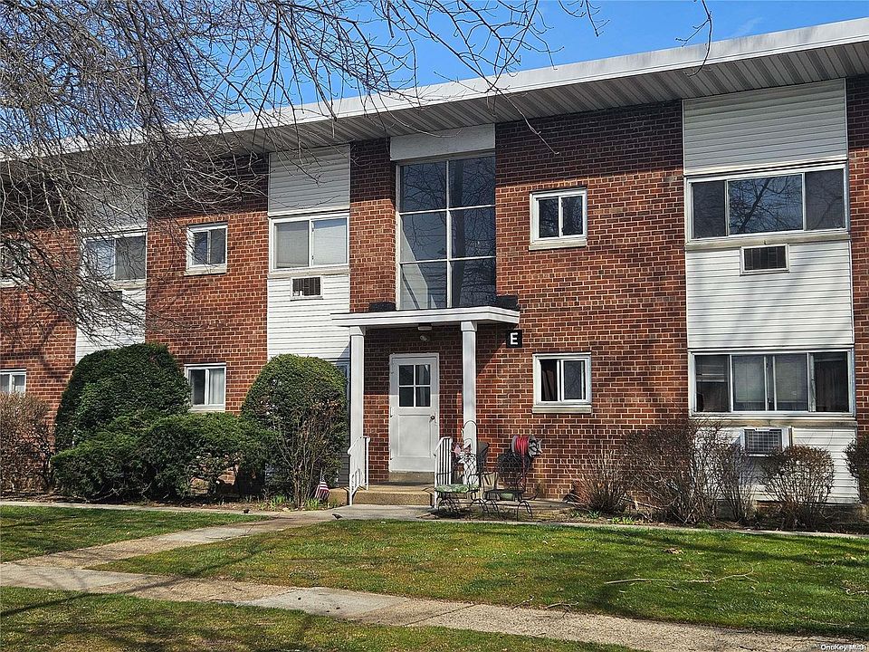1st image of 125 Hempstead Gardens Drive #E2D