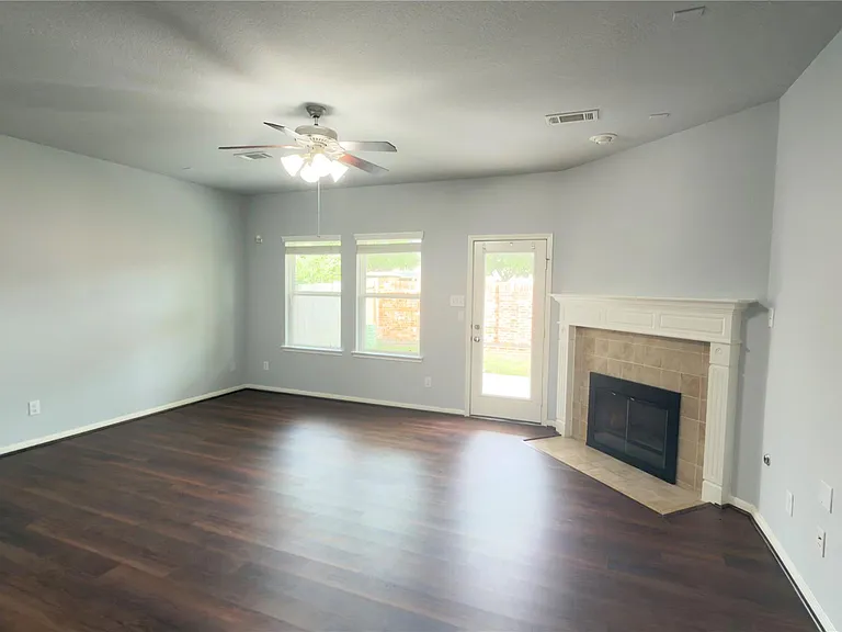 6306 Bain Dr — Photo 11