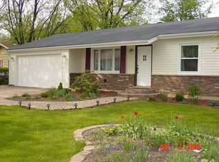 W304 Prospect Dr, Mundelein, IL