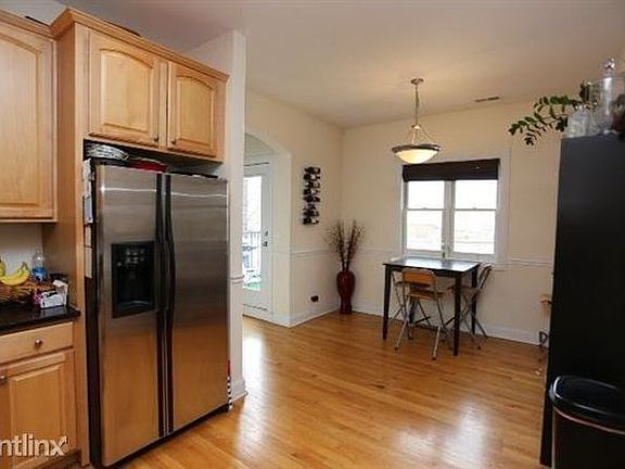 3rd image of 5349 N Kenmore Ave Unit 2S