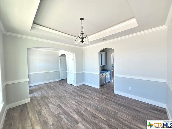 3rd image of 200 Turnberry Dr