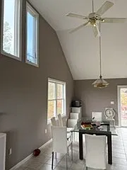 4 bed, 2.0 bath, 2552 sqft, $4,300 — Photo 3