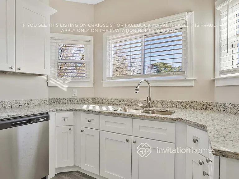 6015 Holland Dr — Photo 13