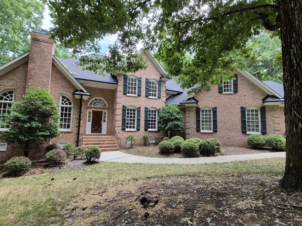 4413 Turnberry Cir