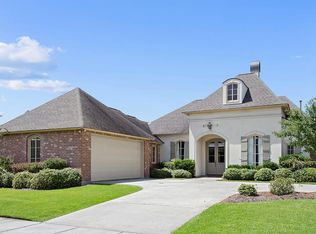 8620 Highcrest Dr, Baton Rouge, LA 70809