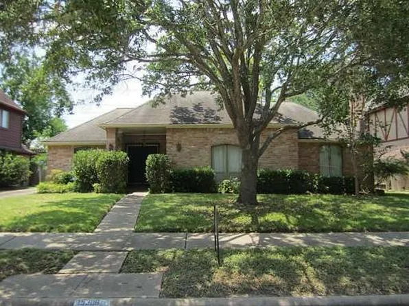 15306 Alta Mesa Dr, Houston, TX 77083