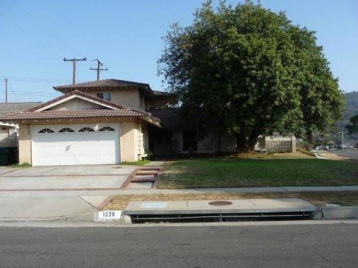 1st image of 1228 Guinea Dr