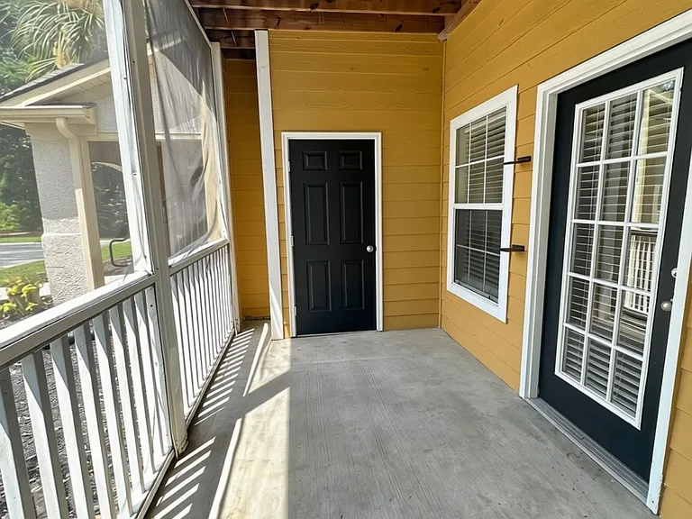 1104 Walden Park Dr — Photo 15
