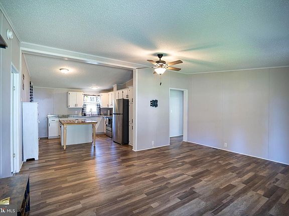 4th image of 282 Circle Rd
