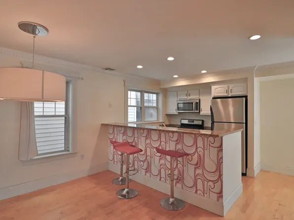 10 Mohawk St, Boston, MA