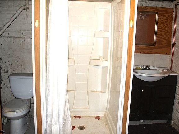 5th image of 162 Lowell Ave
