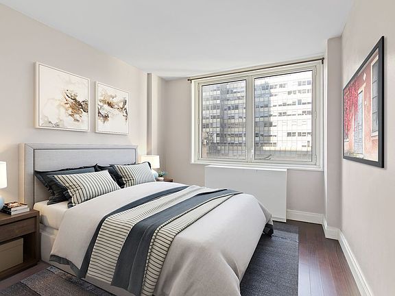 4th image of 212 E 47th St APT 17D