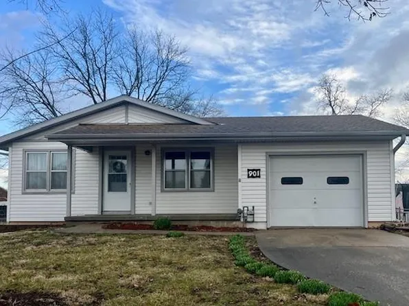 901 W Davis St, Savannah, MO 64485