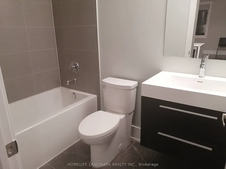 165 Pears Ave #Townhouse 7 — Photo 18